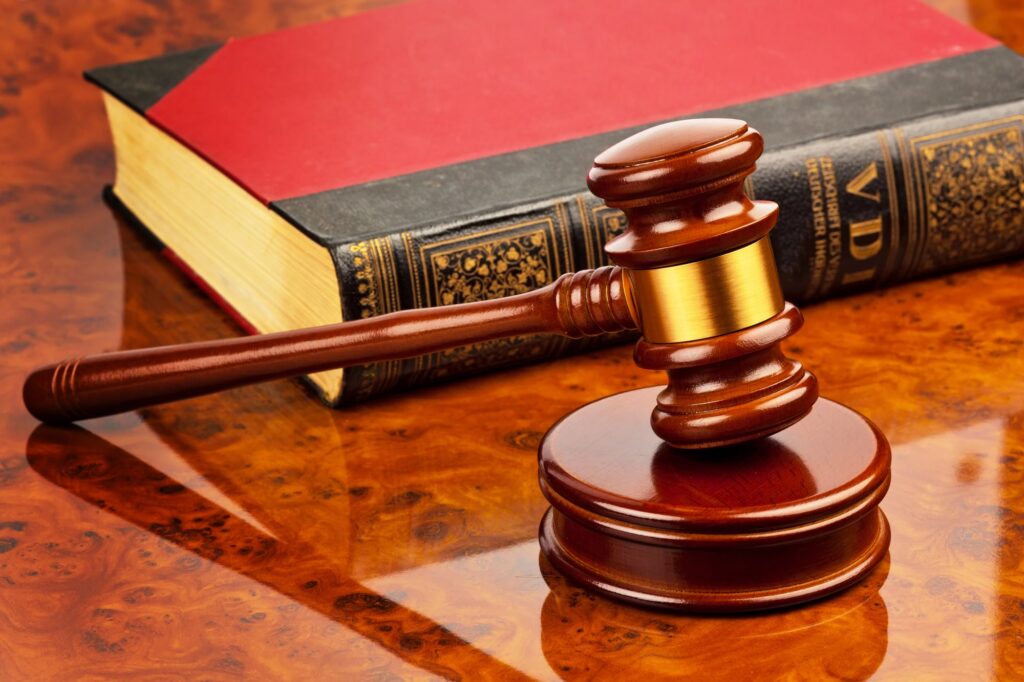 divorce lawyer